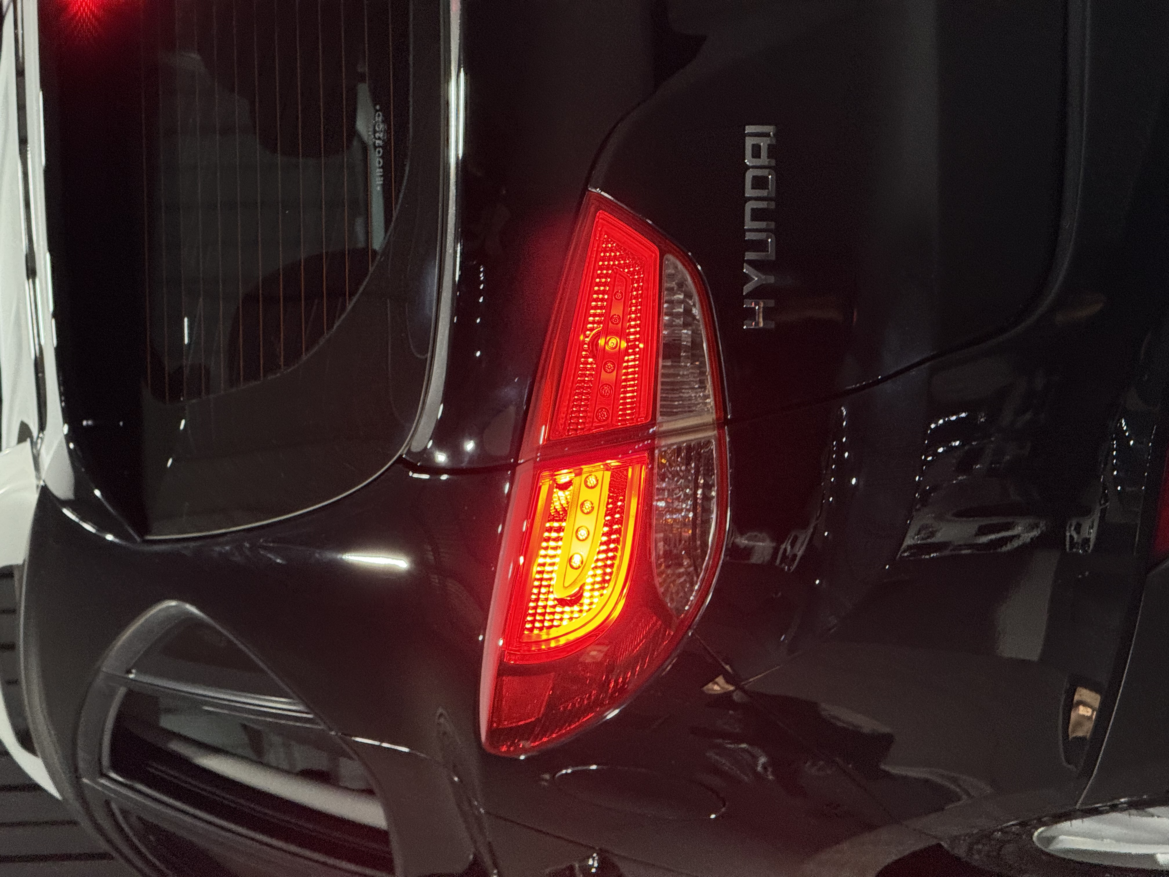 HYUNDAI IX35 GLS 2.0 — foto 19