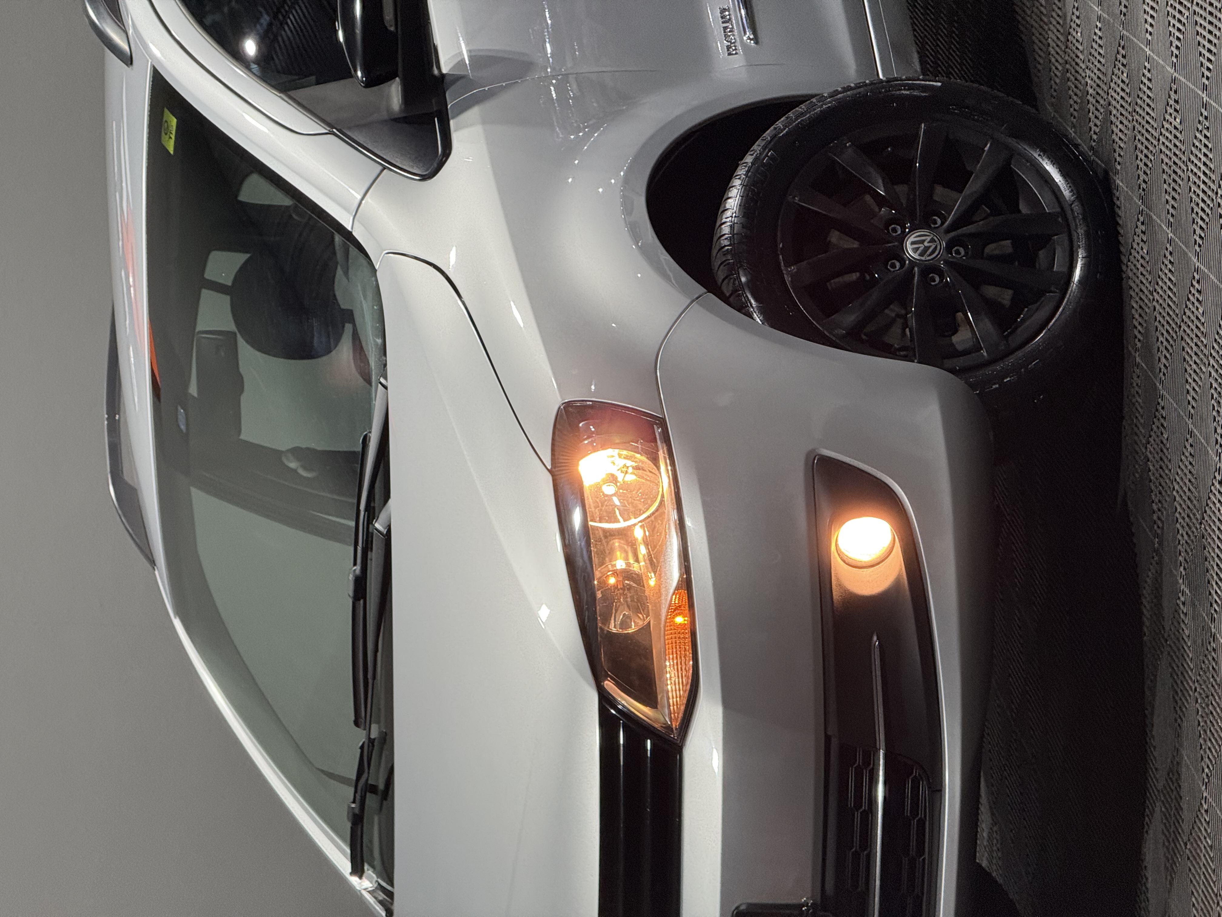 VW SPACEFOX HIGHLINE — foto 2