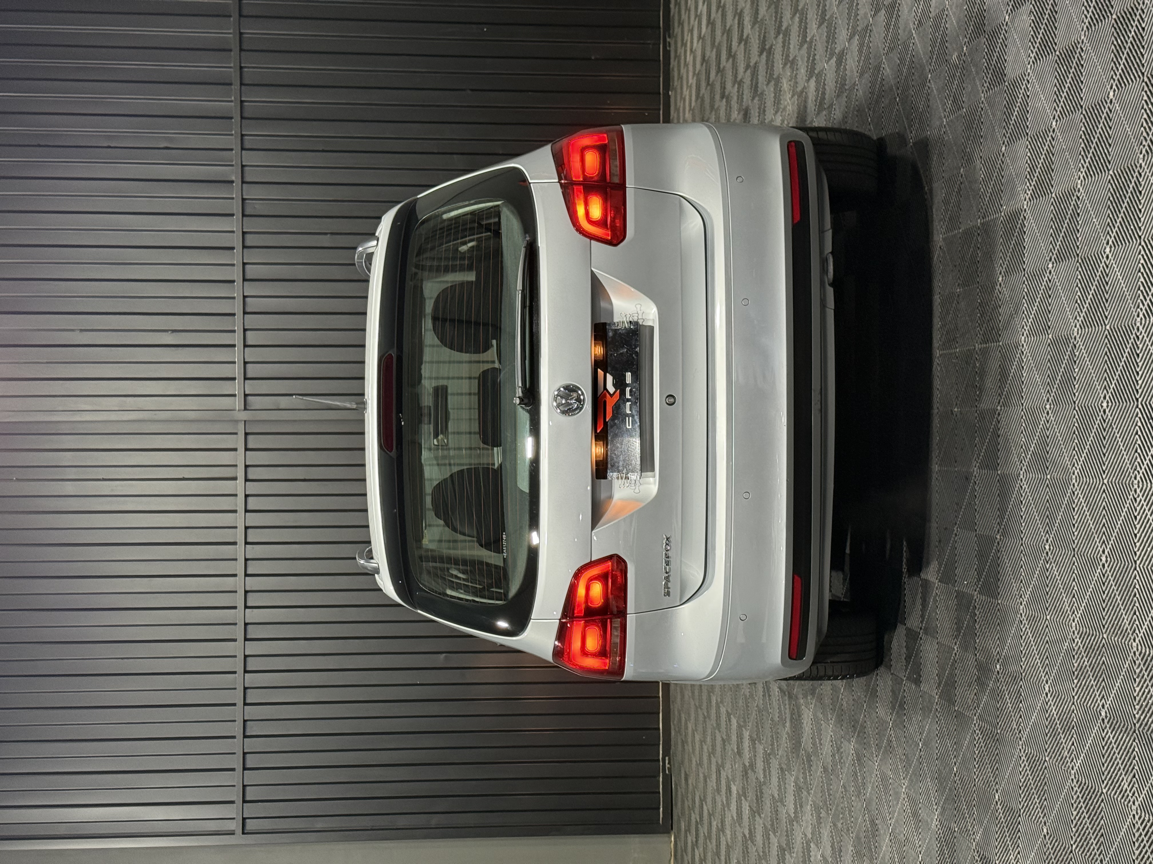 VW SPACEFOX HIGHLINE — foto 5