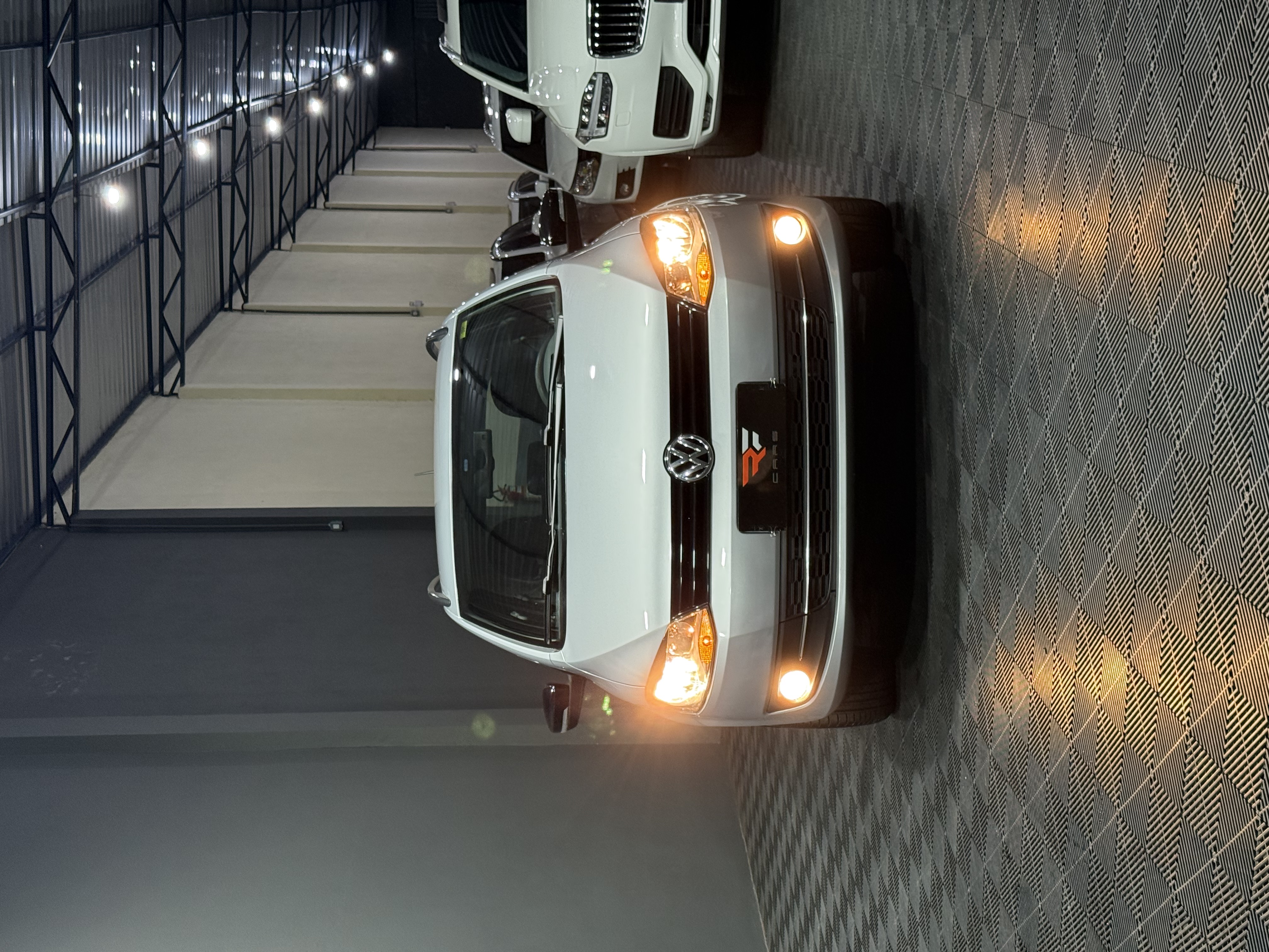 VW SPACEFOX HIGHLINE — foto 8