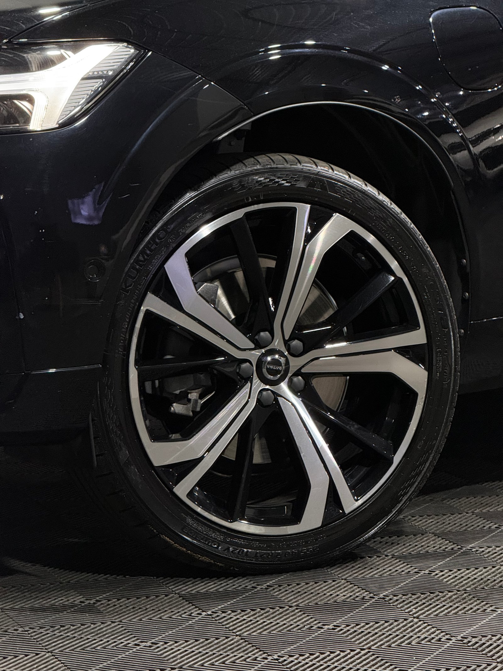VOLVO XC60 T-8 R-DESIGN 2.0 — foto 3