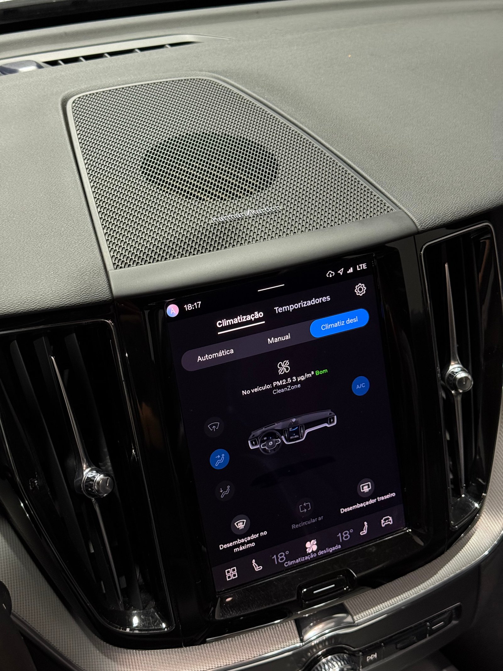 VOLVO XC60 T-8 R-DESIGN 2.0 — foto 13