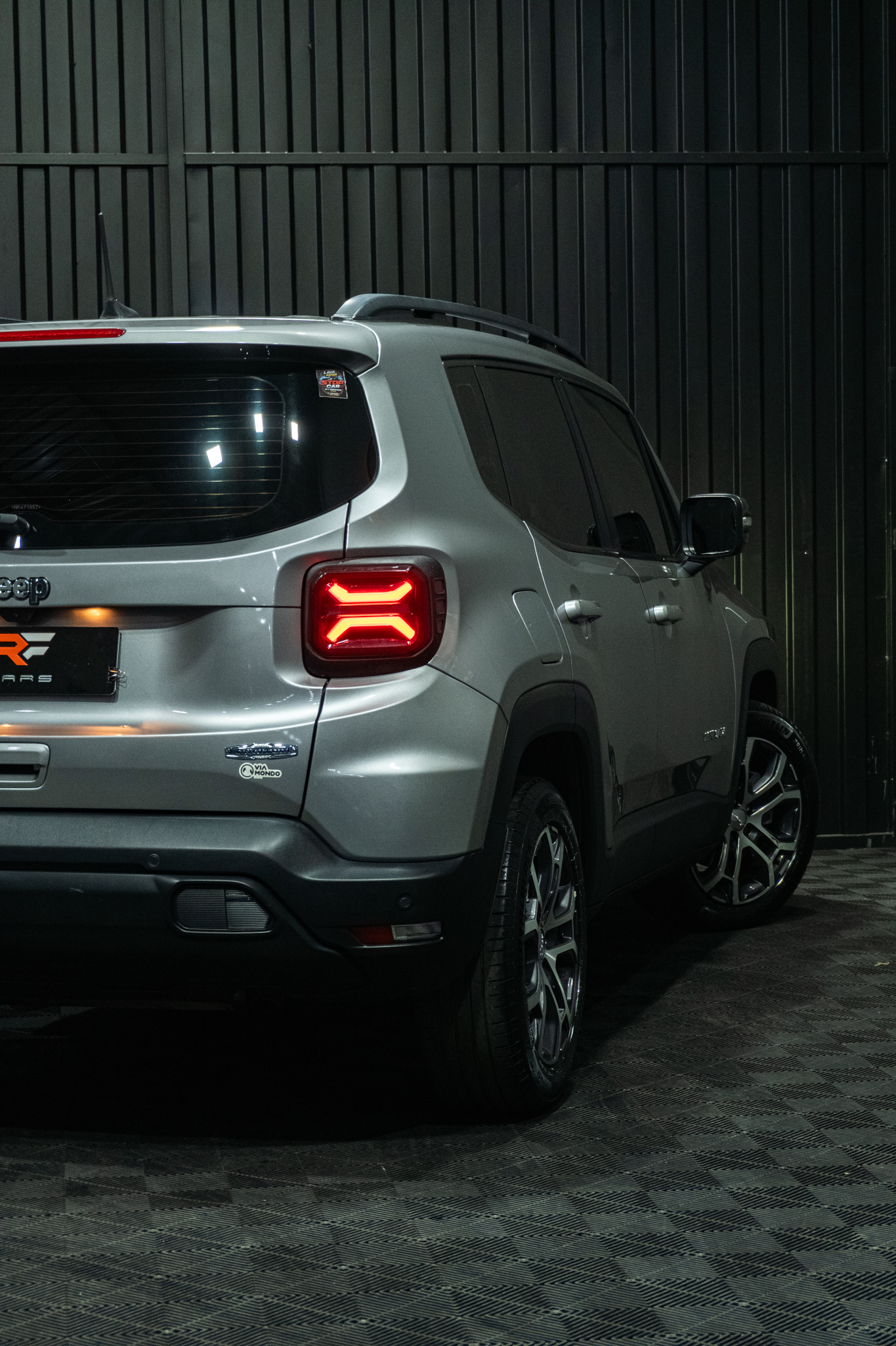 JEEP RENEGADE LONGITUDE T270 1.3 TURBO FLEX — foto 18