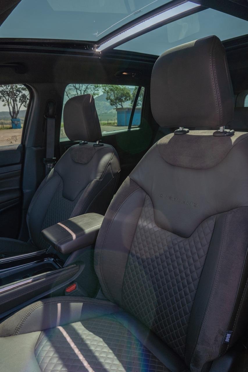 JEEP COMMANDER OVERLAND 2.0 HURRICANE 4X4 — foto 31