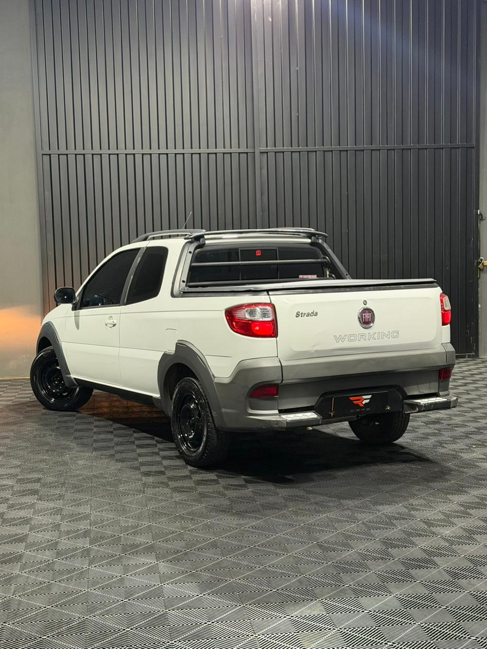 FIAT STRADA HARD WORKING CD 1.4 FLEX — foto 8
