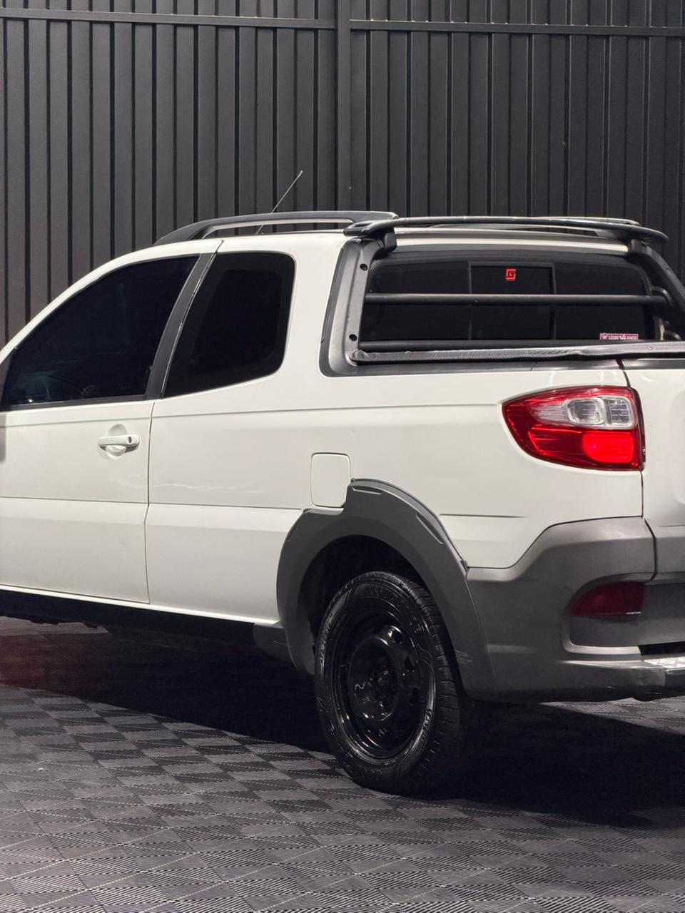 FIAT STRADA HARD WORKING CD 1.4 FLEX — foto 10