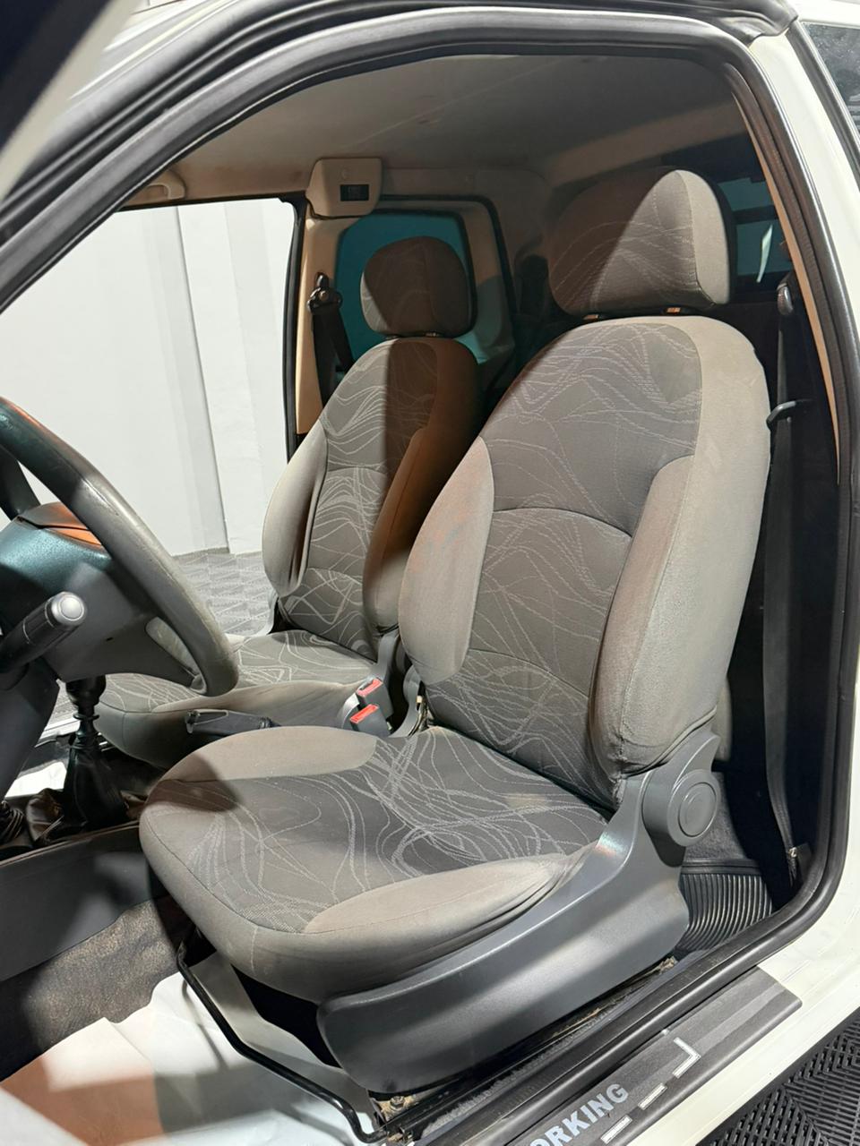 FIAT STRADA HARD WORKING CD 1.4 FLEX — foto 17