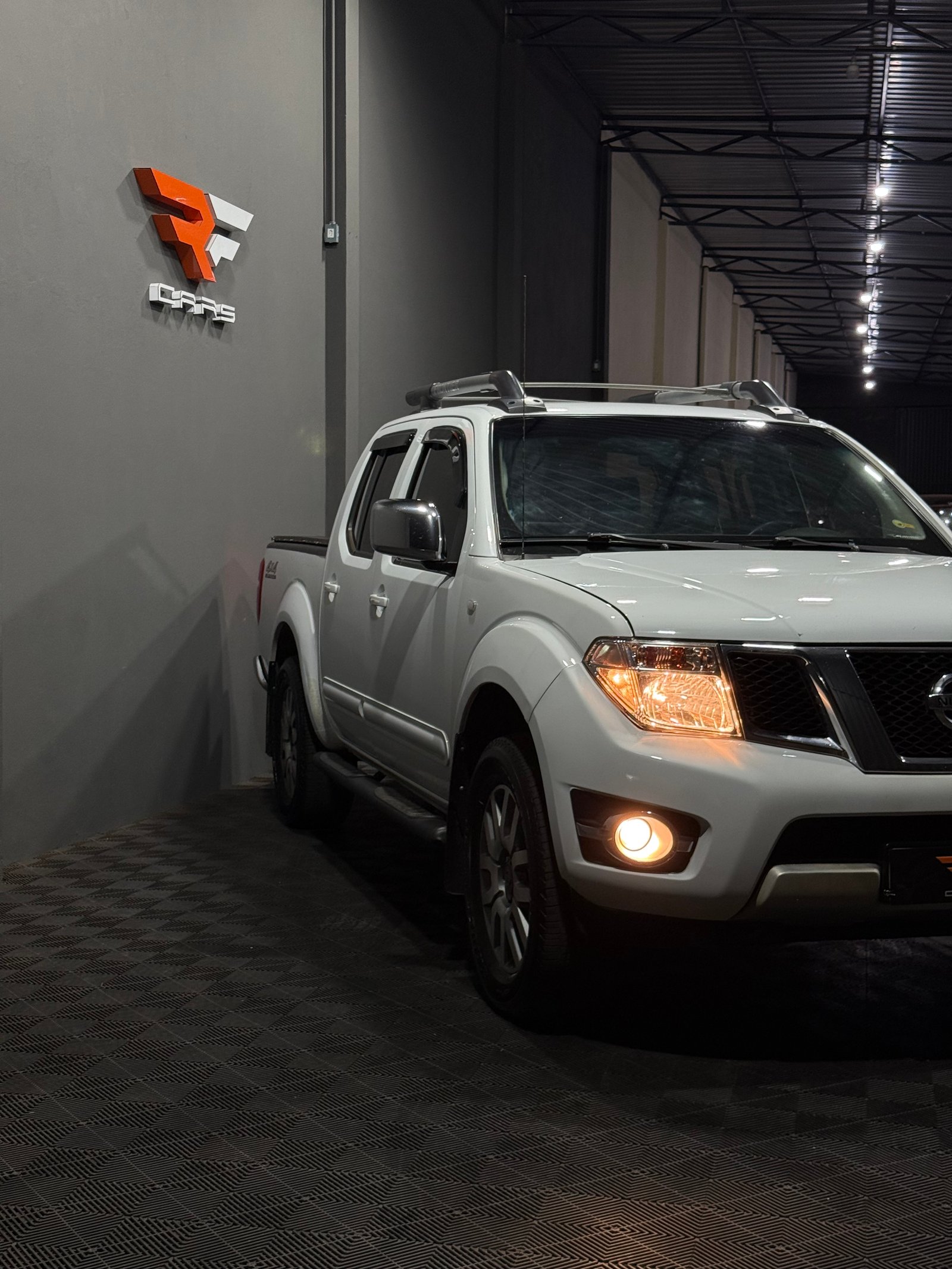 NISSAN FRONTIER SL CD 2.5 TURBO DIESEL 4X4 — foto 2