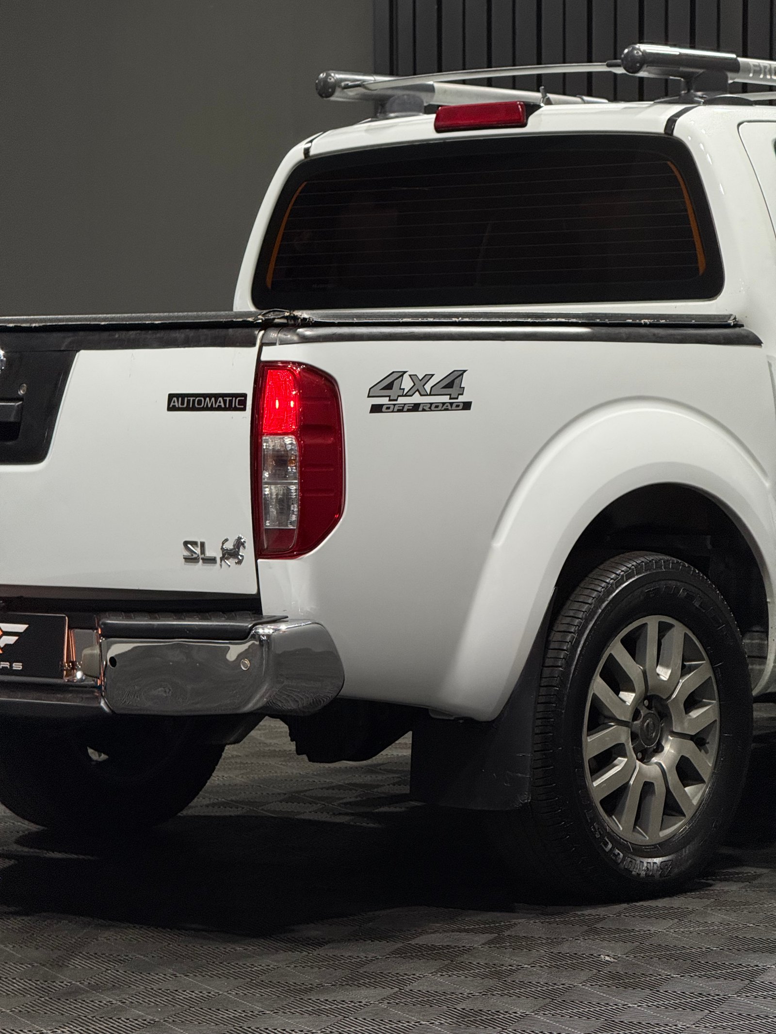 NISSAN FRONTIER SL CD 2.5 TURBO DIESEL 4X4 — foto 7