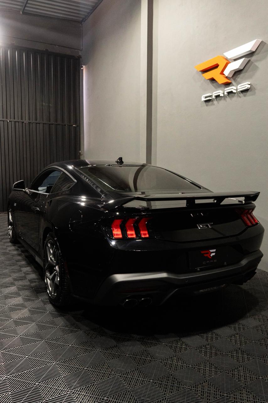 FORD MUSTANG GT PREMIUM 5.0 V8 — foto 9