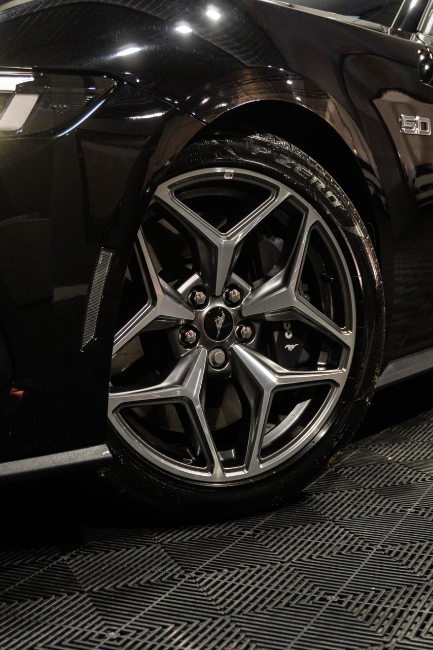 FORD MUSTANG GT PREMIUM 5.0 V8 — foto 17