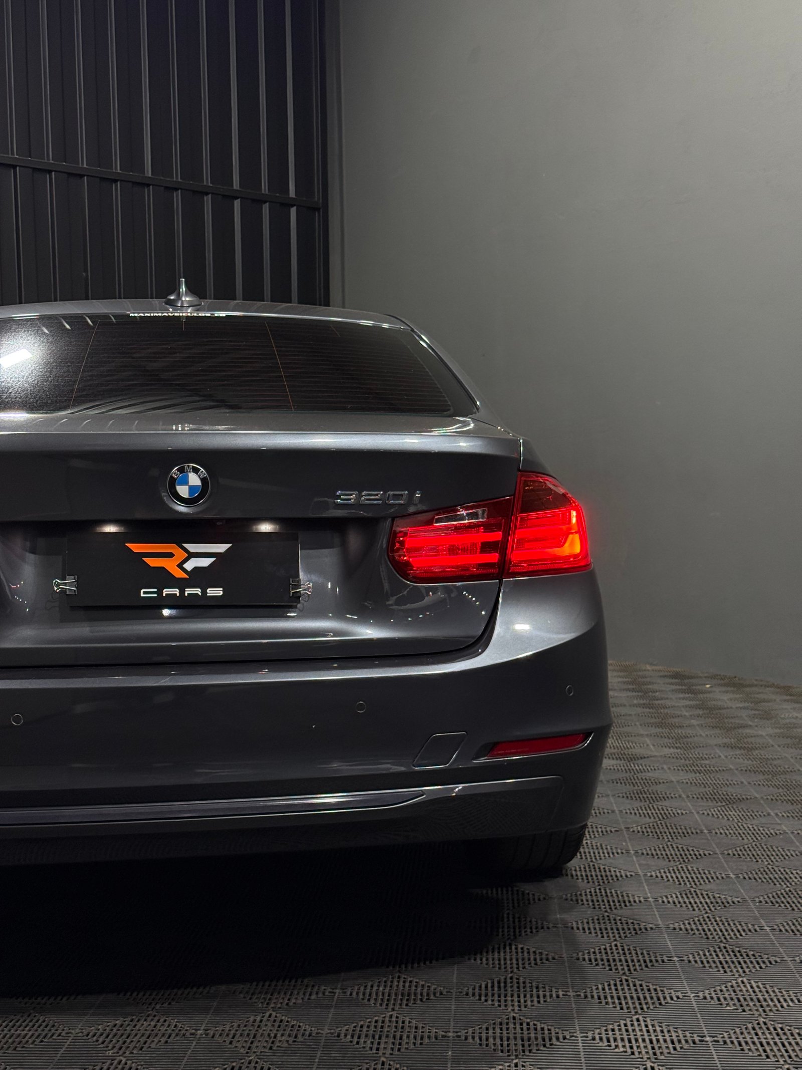 320i SPORT 2.0 TURBO — foto 7