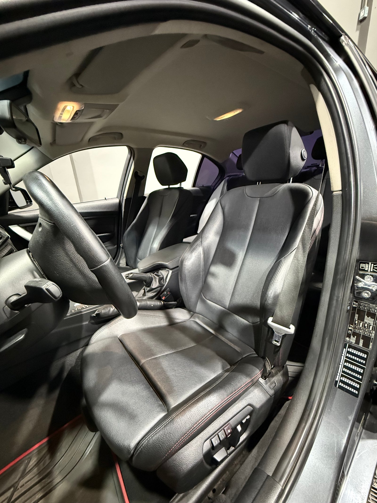 320i SPORT 2.0 TURBO — foto 12