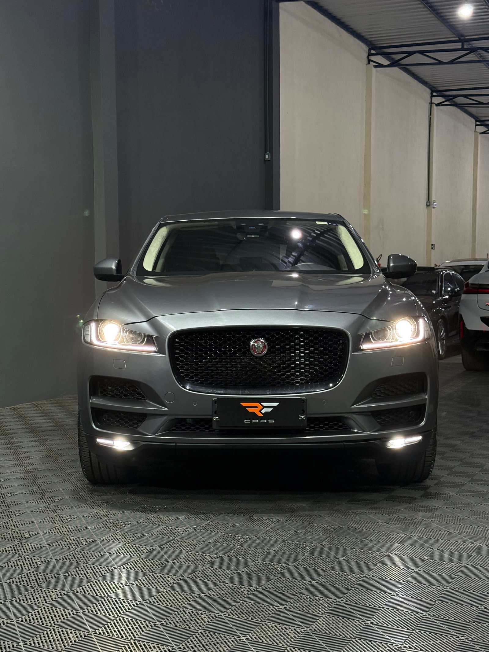 F-PACE PRESTIGE 2.0 TURBO — foto 17